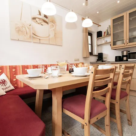 Gondelblick Apartment *